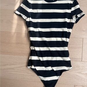 Abercrombie & Fitch Short-Sleeve Cotton-Blend Seamless
Fabric Crew Bodysuit